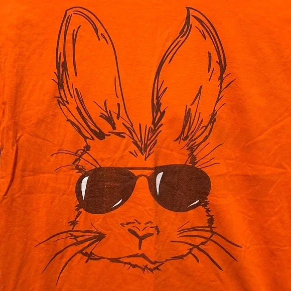 rabbit with sunglasses graphic energizer bunny like short sleeve casual T-shirt - Picture 2 of 4
